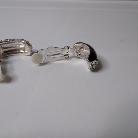 Decorative Matching Bracelet And Clip On Earring Set - Picture 6 of 16